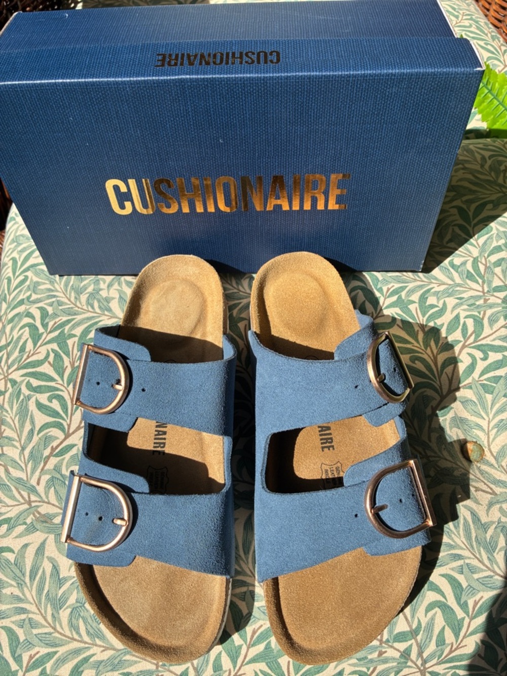 New!🌿Cushionaire Sz 9M Women’s Genuine Blue Suede Leather Legacy Sandals!💙🌿💙